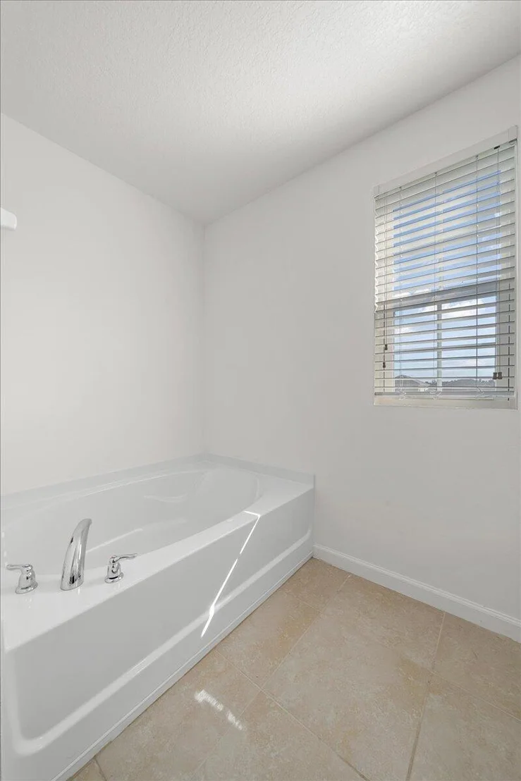 Photo of 2210 Mccormack