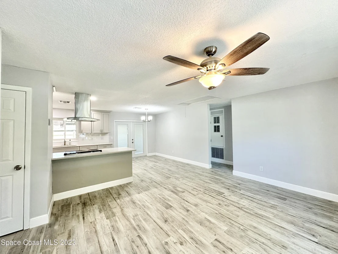 Photo of 4735 Cocoanut Drive