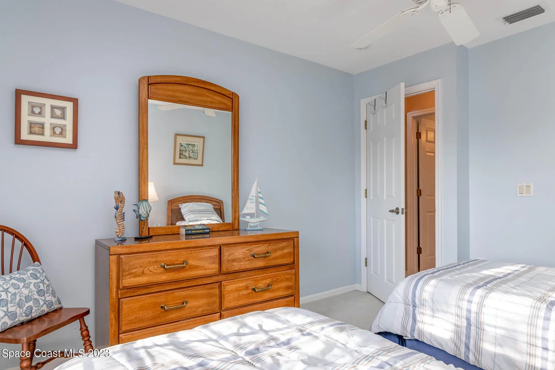 Photo of 2421 Addington Circle