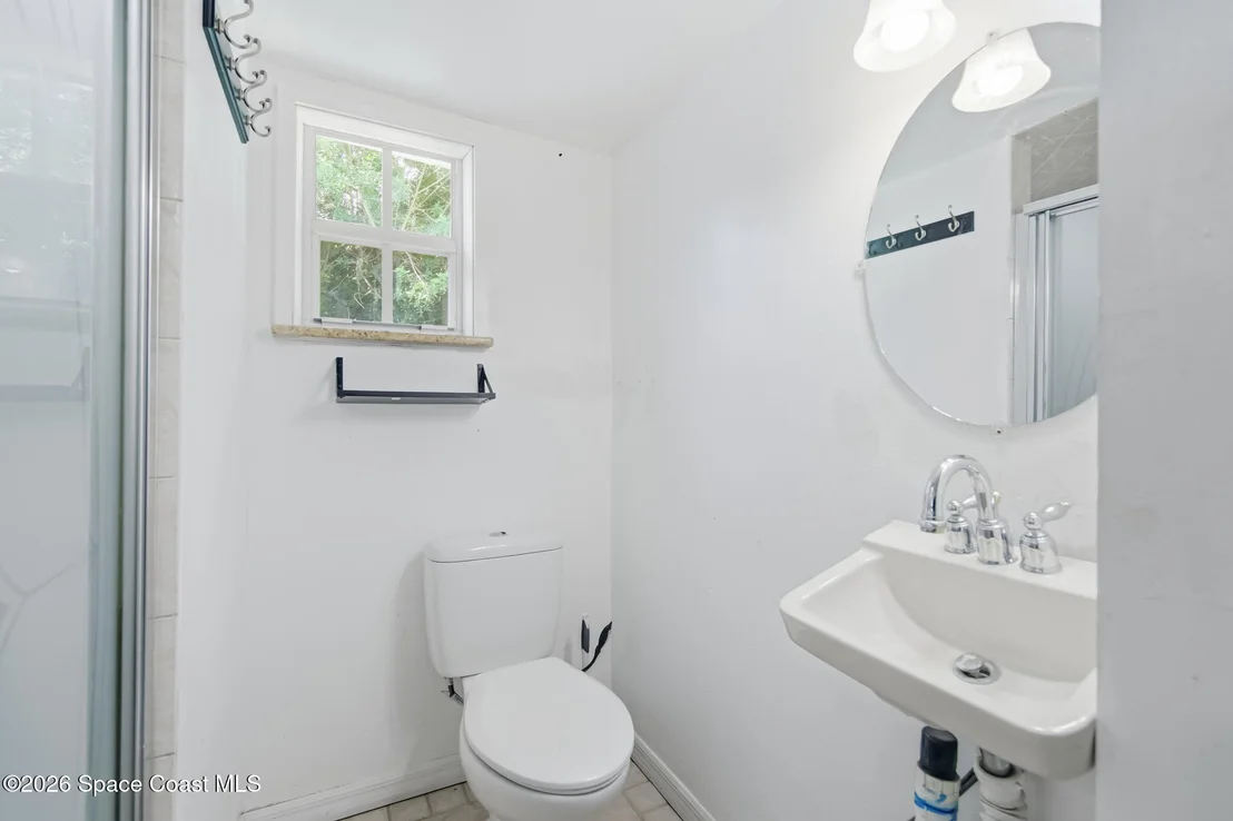 Photo of 355 Pine Avenue