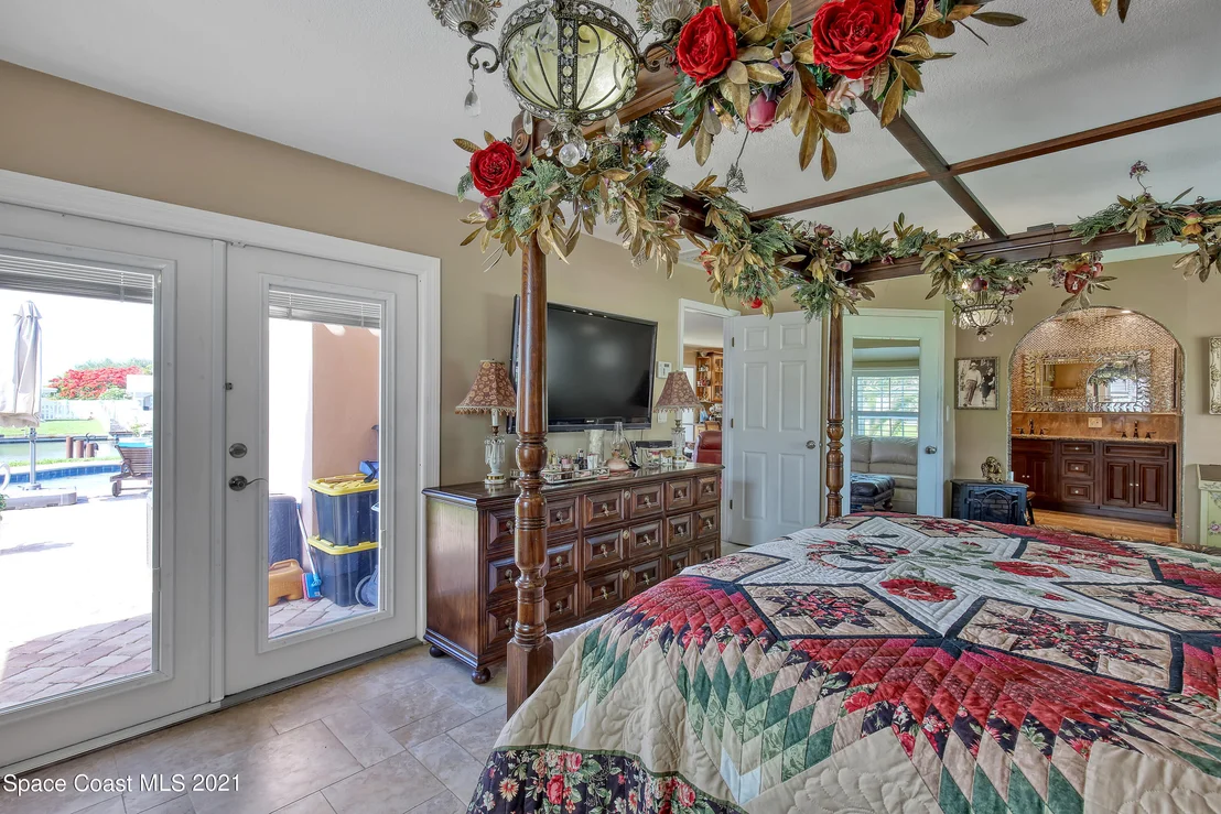 Photo of 227 Jamaica Drive