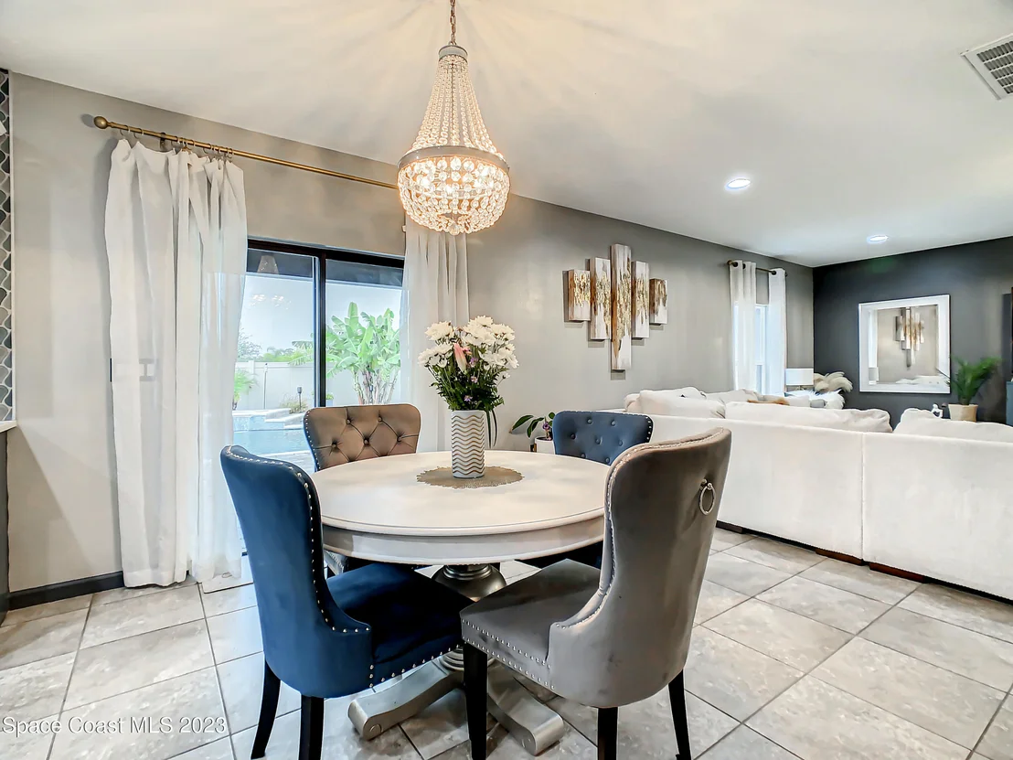 Photo of 690 Fiddleleaf Circle