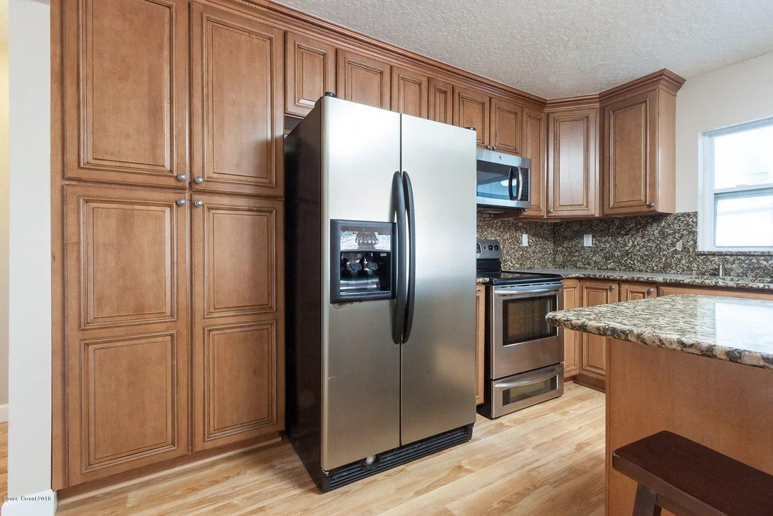 Photo of 1020 Sycamore Drive