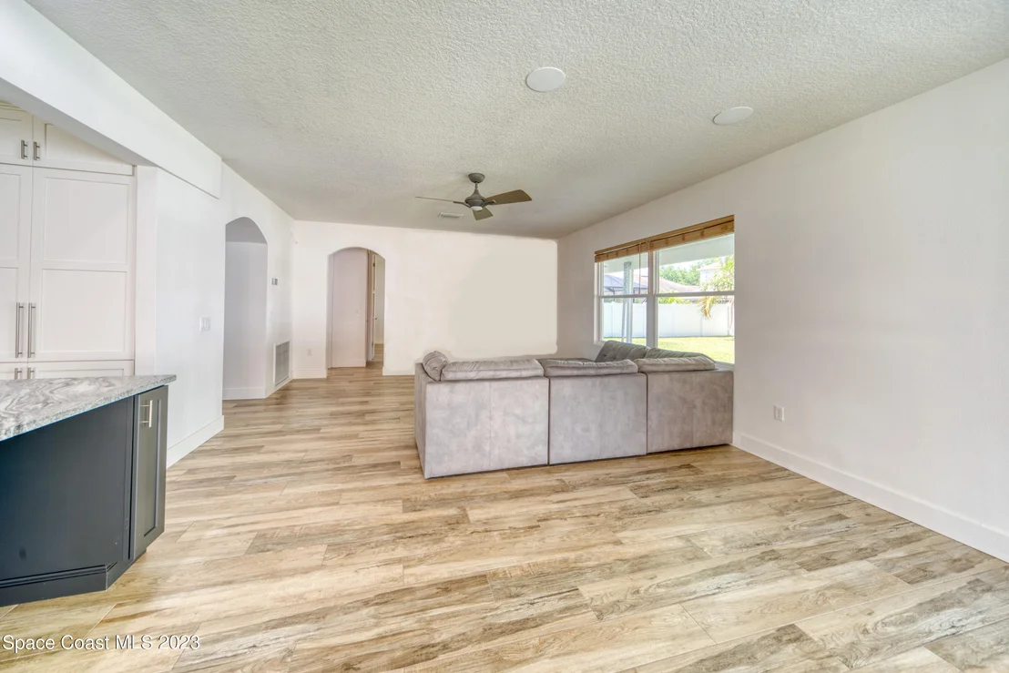 Photo of 1424 Sumter Lane
