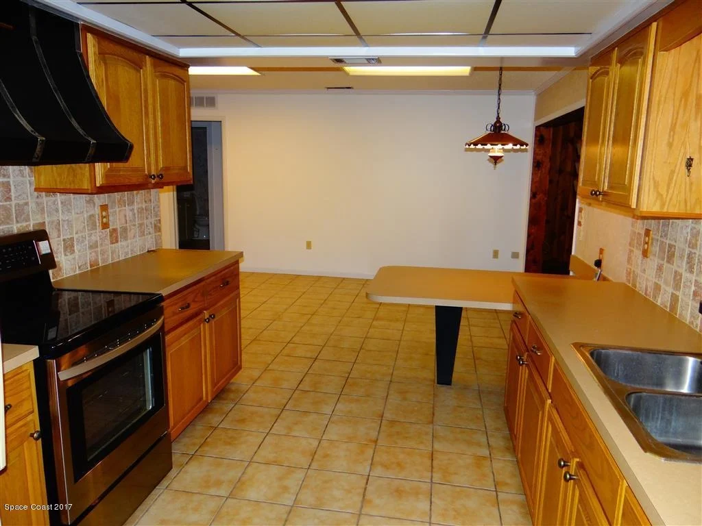 Photo of 1021 Sunswept Road NE