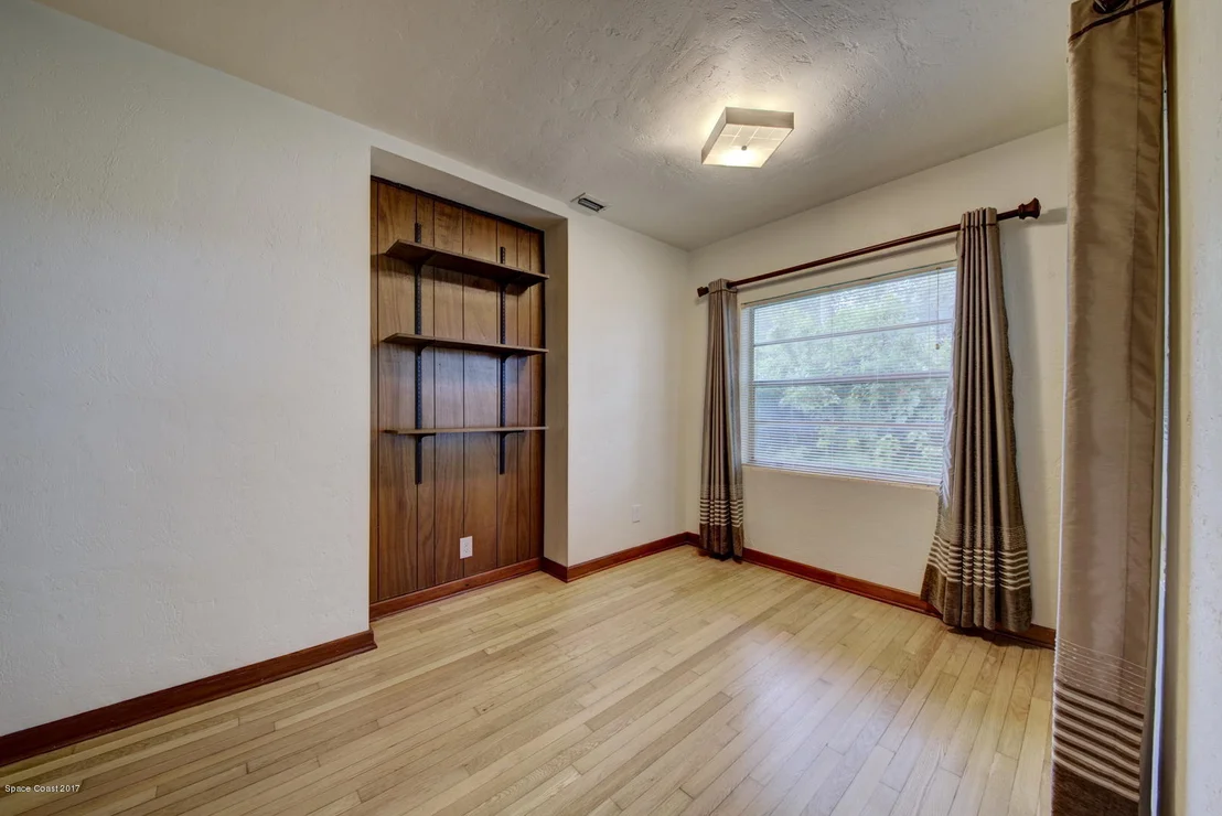 Photo of 720 Seminole Drive