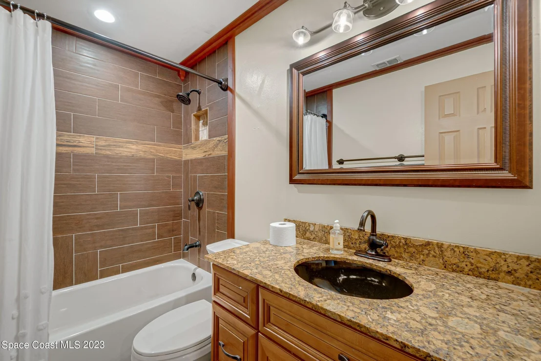 Photo of 1718 Bruman