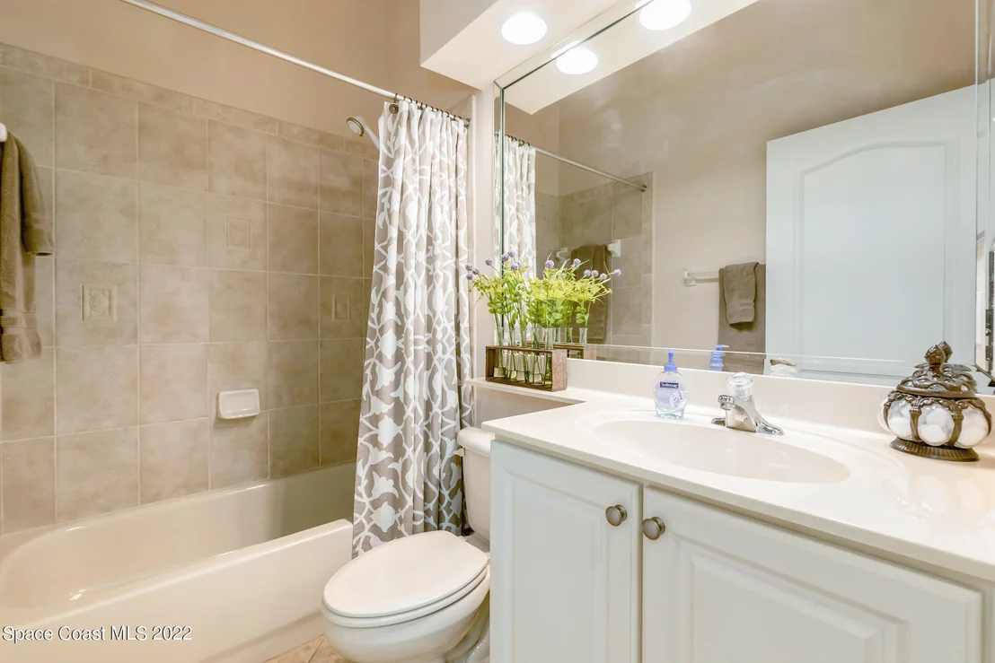 Photo of 3616 Peninsula Circle