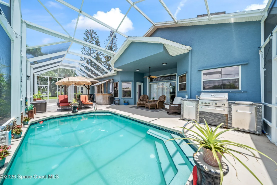Photo of 950 Somerset Lane
