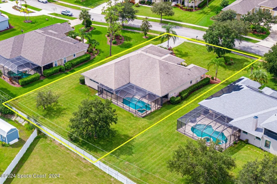 Photo of 2131 Windbrook Drive SE