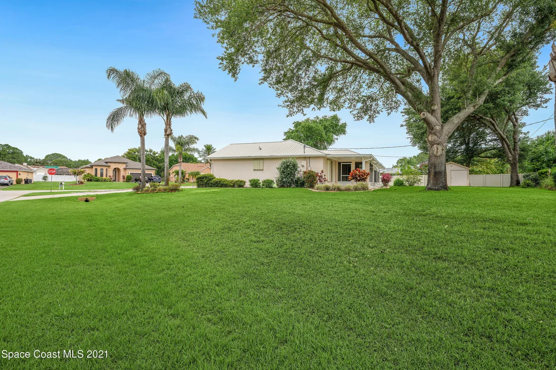 Photo of 786 Seven Gables Circle SE