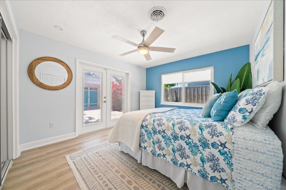 Photo of 2215 Reef Avenue