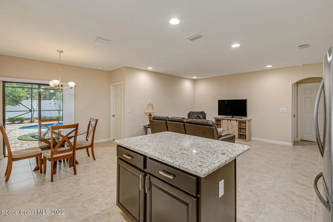 Photo of 1275 Fuji Drive