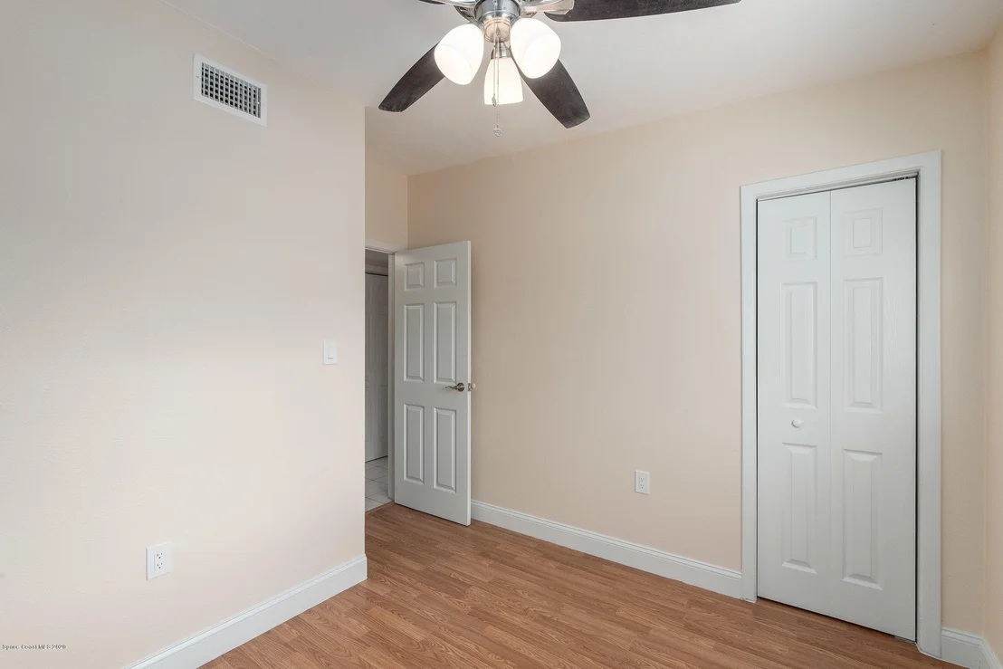 Photo of 1933 Elmwood Drive