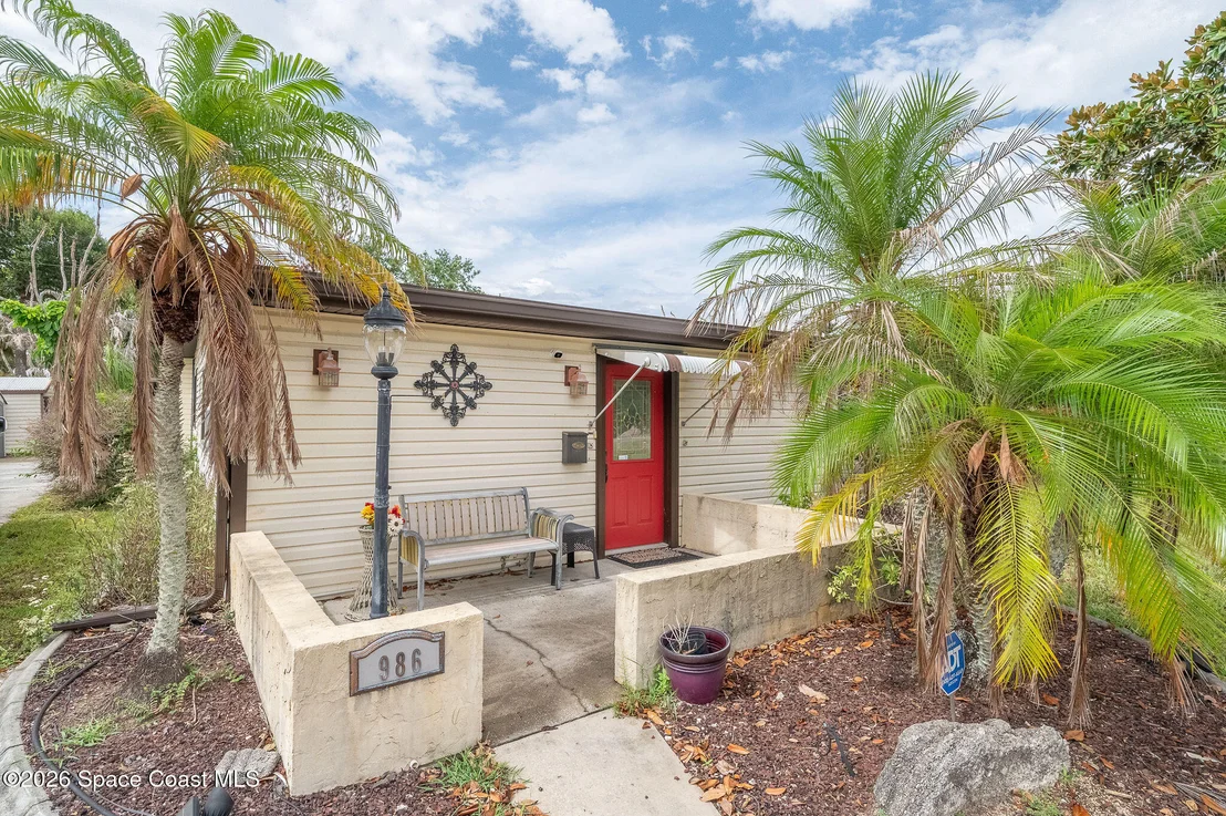 Photo of 986 Sarno Road