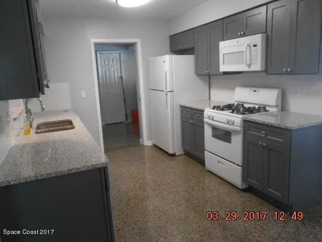 Photo of 1040 Slayton Avenue