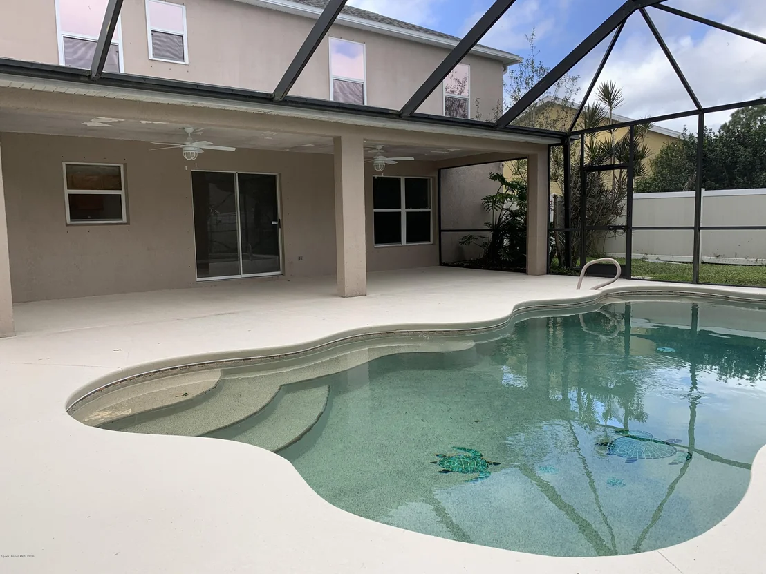 Photo of 575 Balcom SE