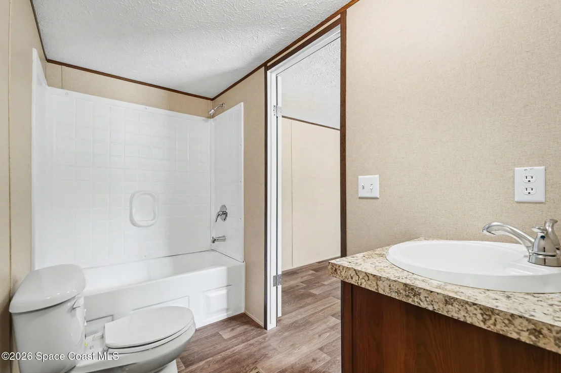 Photo of 2075 Parrish Road
