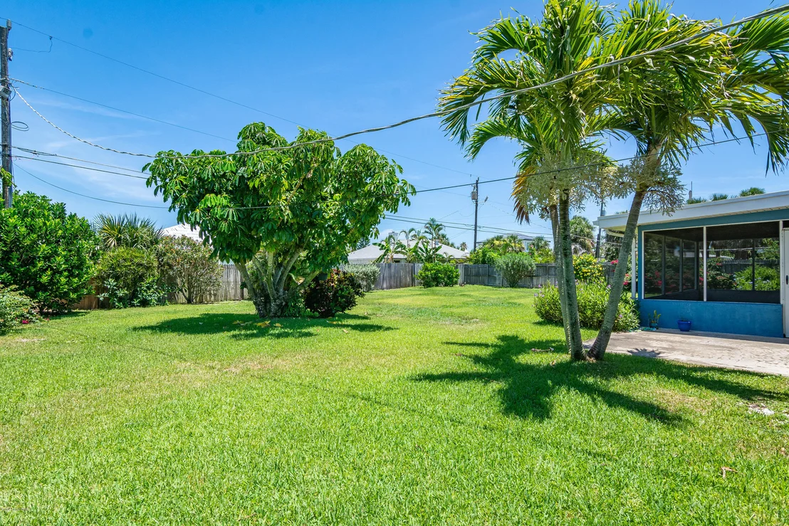 Photo of 210 4th Avenue