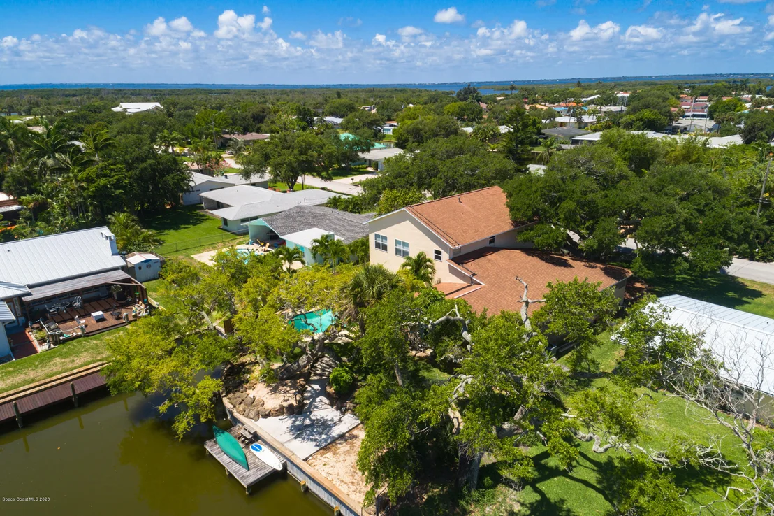 Photo of 52 Riverview Lane