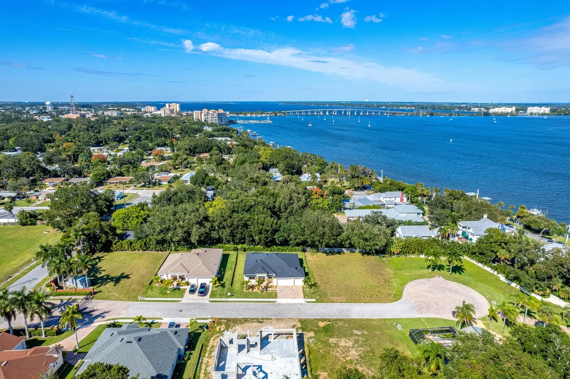 Photo of 35 Loch Ness Drive