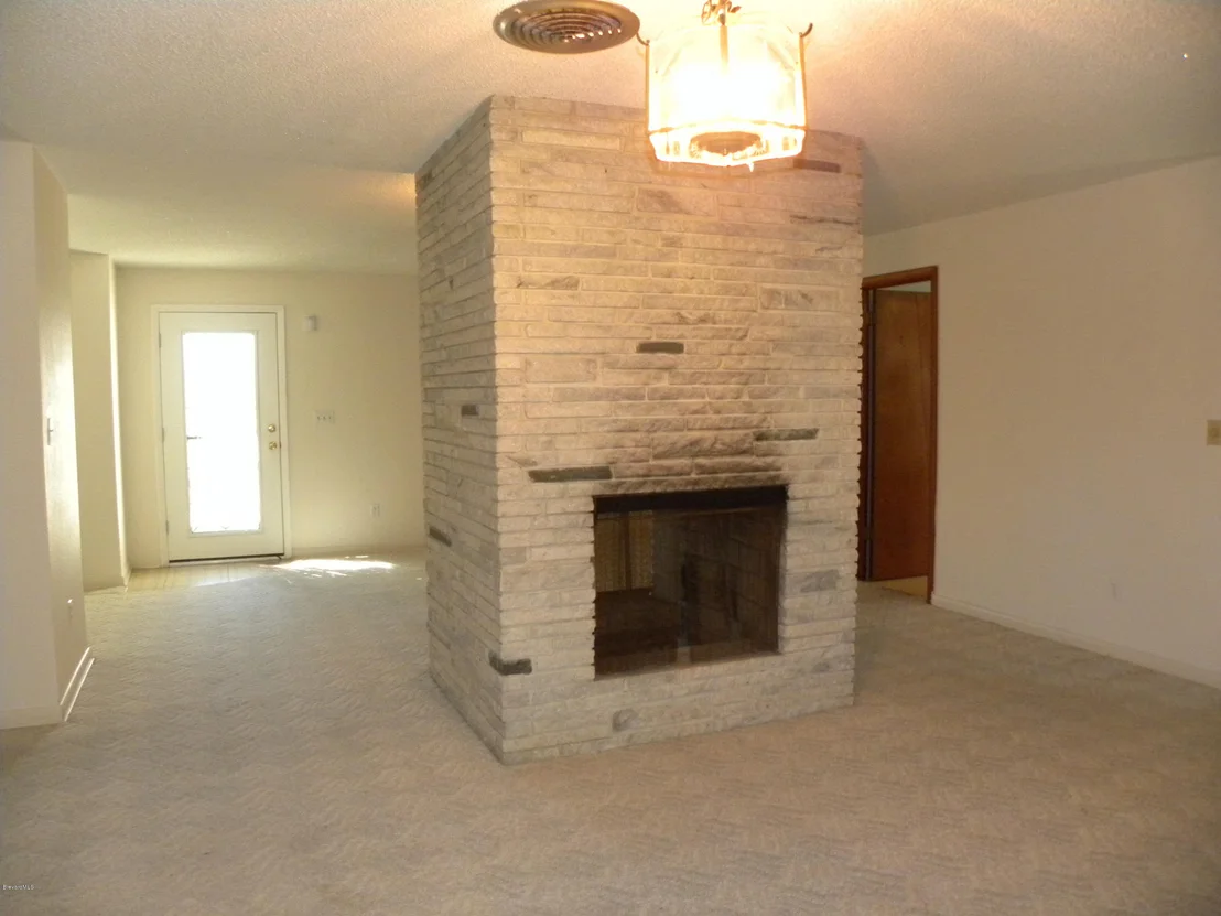 Photo of 370 Cinnamon Drive