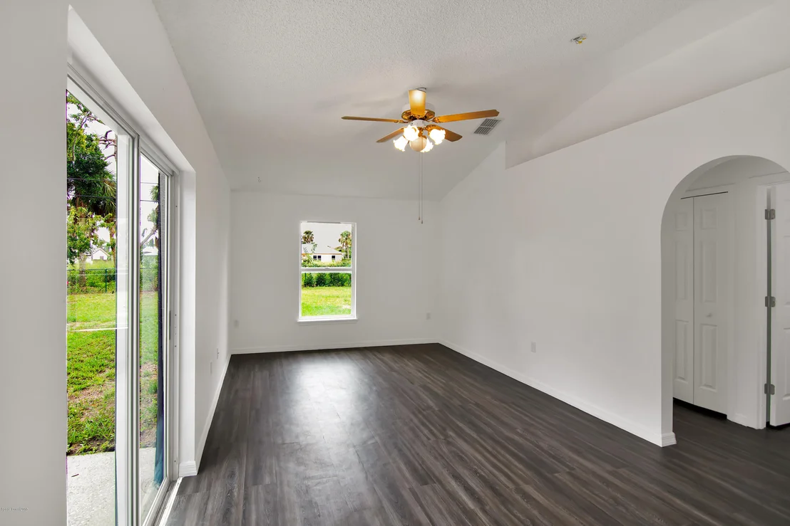 Photo of 1027 Hibiscus Street