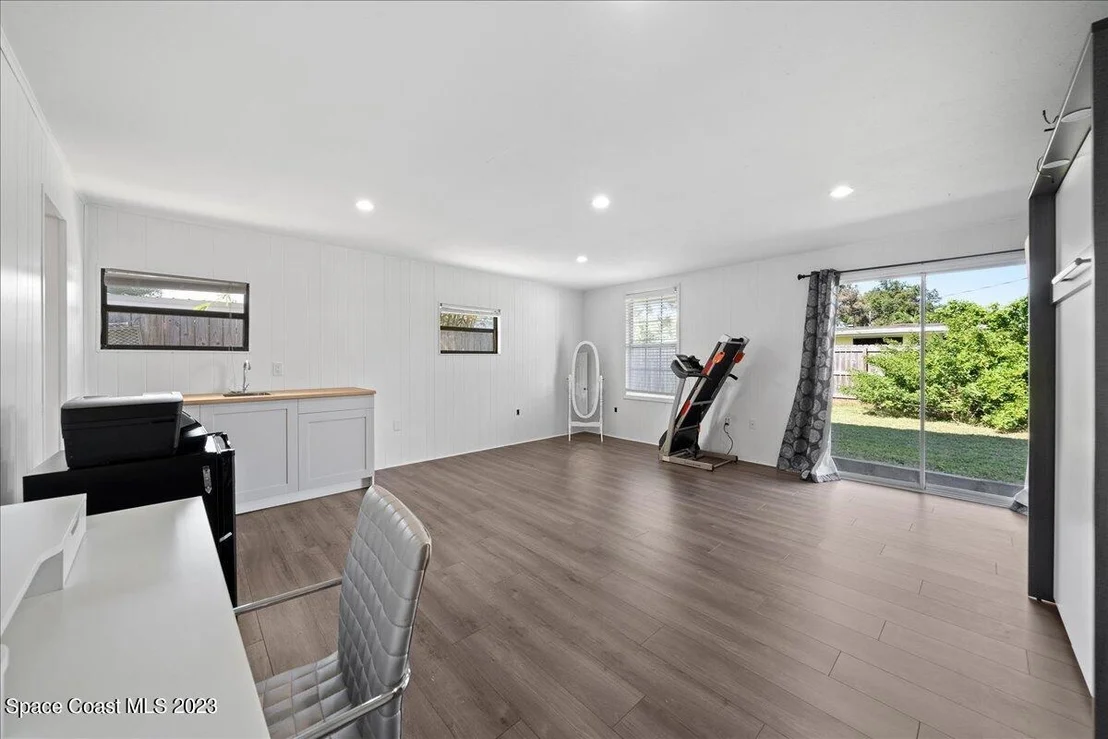 Photo of 1021 George Avenue
