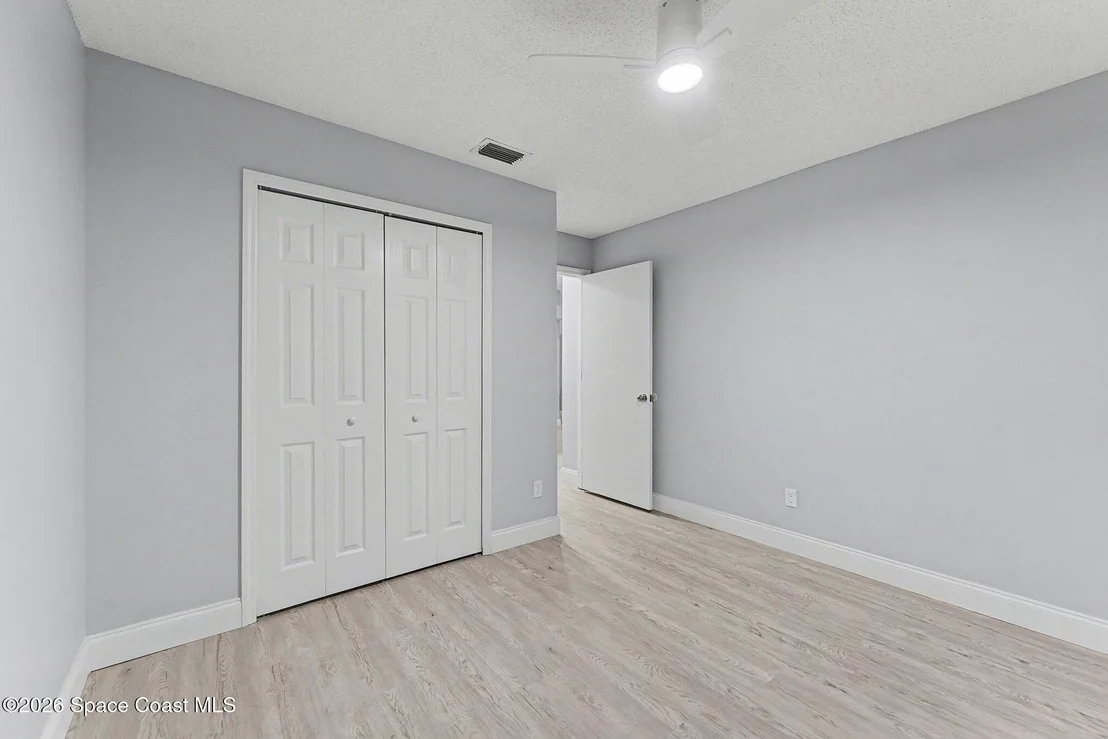 Photo of 876 Brookview Lane