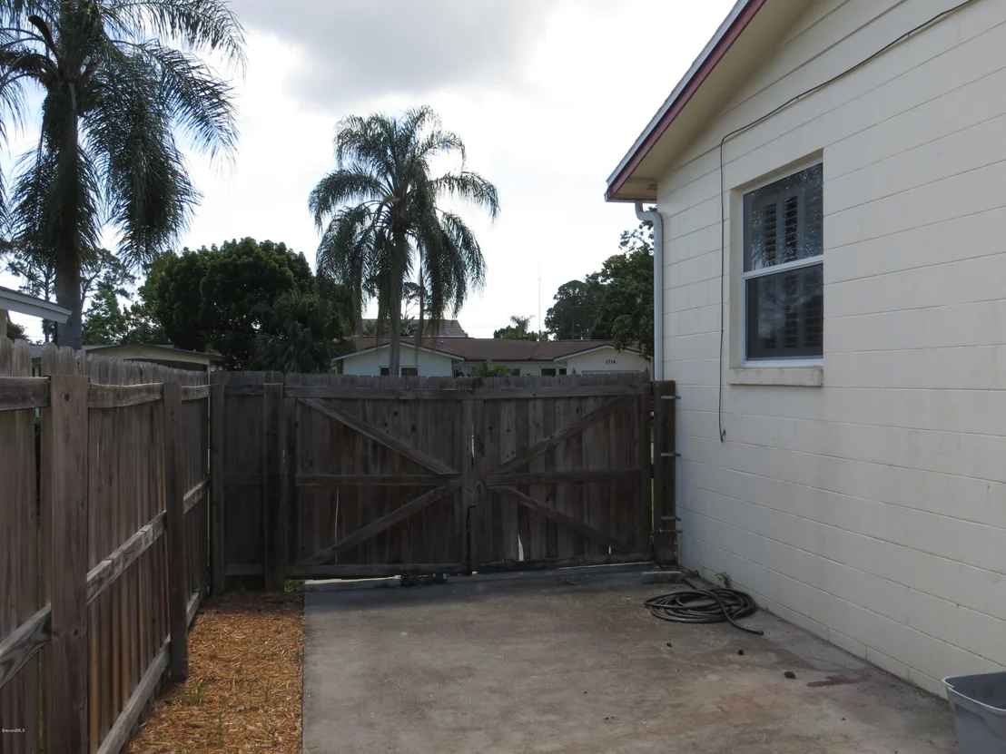 Photo of 1715 Hubbard Drive