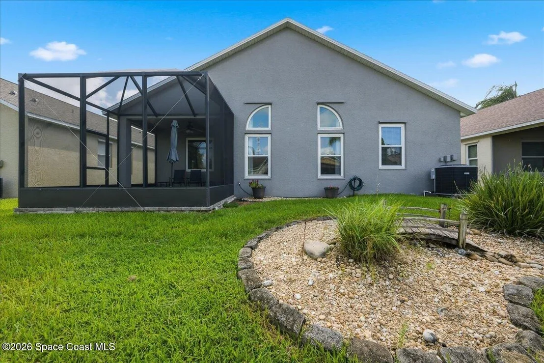 Photo of 4570 Portage Trail