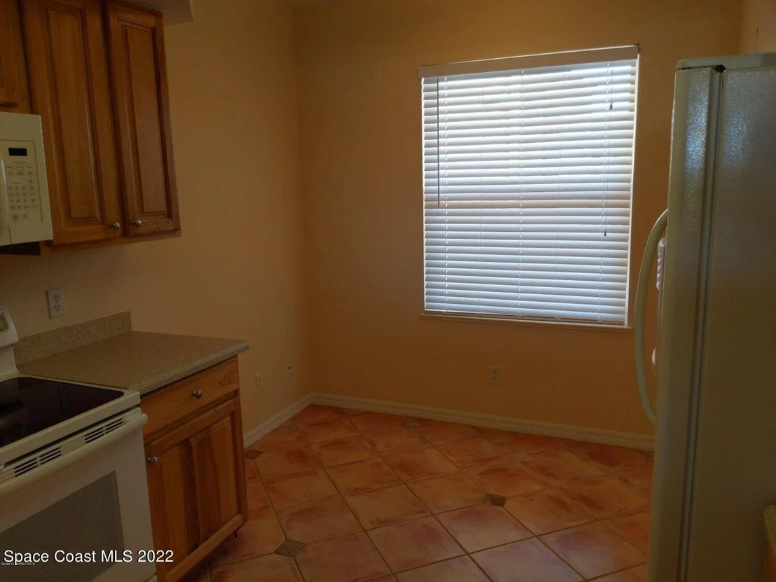 Photo of Unit 702 at 100 Riverside Drive