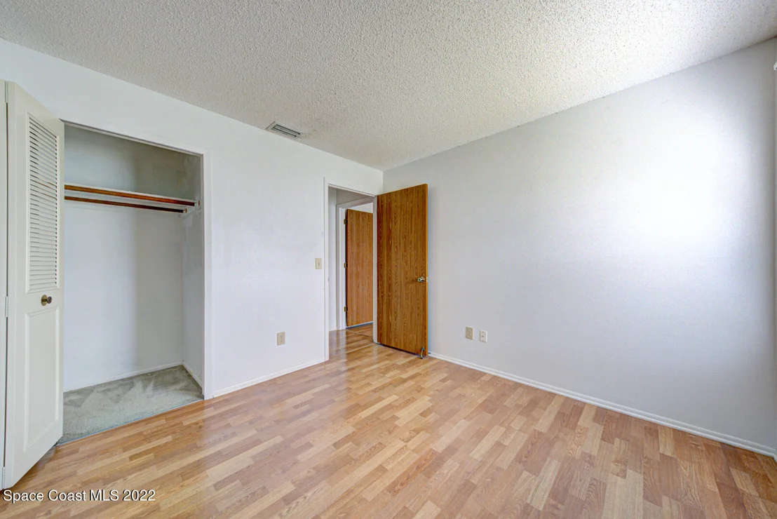 Photo of 2472 Nobility Avenue