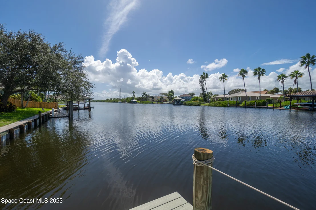 Photo of 209 River Road