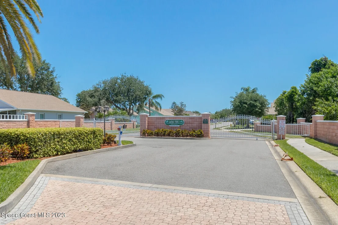Photo of 1148 Pine Creek Circle NE