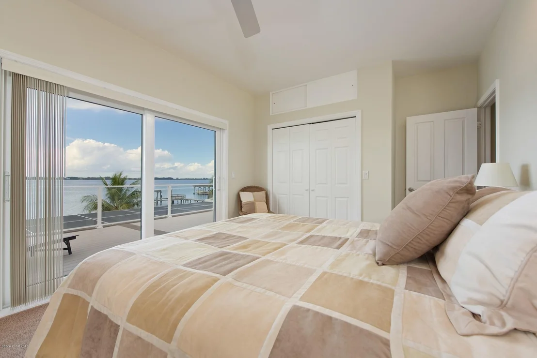 Photo of 538 Lanternback Island Drive