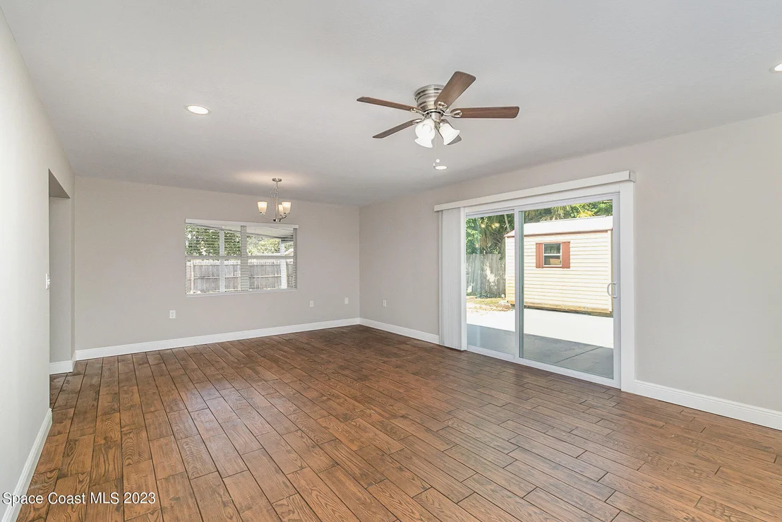 Photo of 470 Espanol Avenue