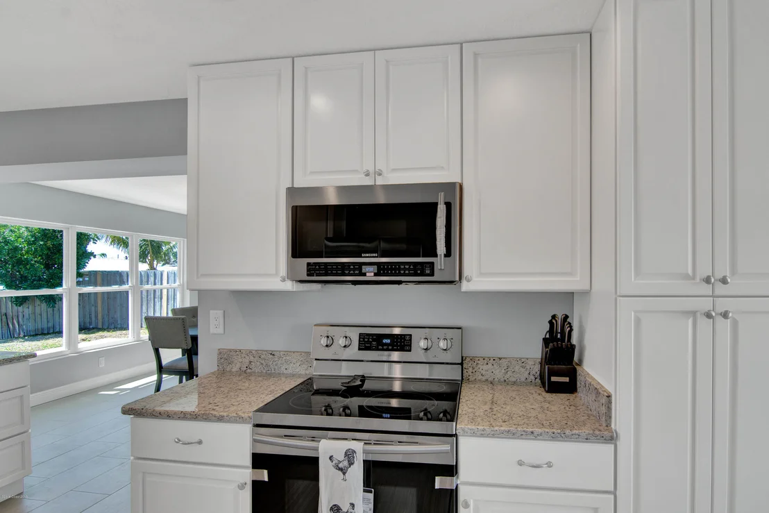 Photo of 456 Cardinal Drive