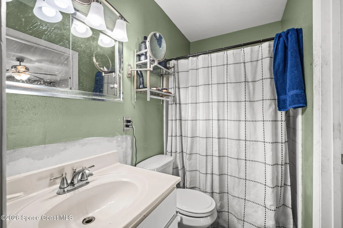 Photo of 790 Bianca Drive NE