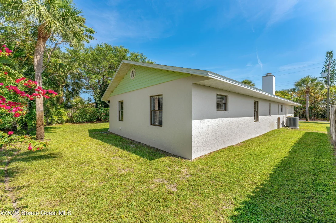 Photo of 396 Dolphin Street