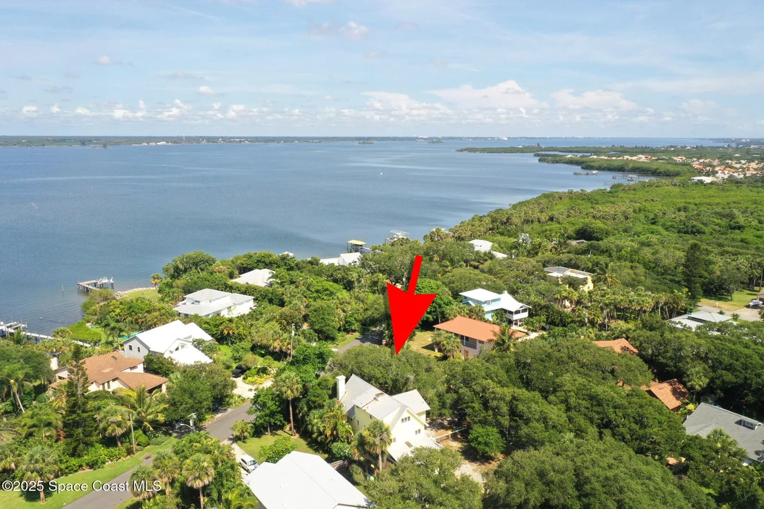 Photo of 5875 Riverside Drive