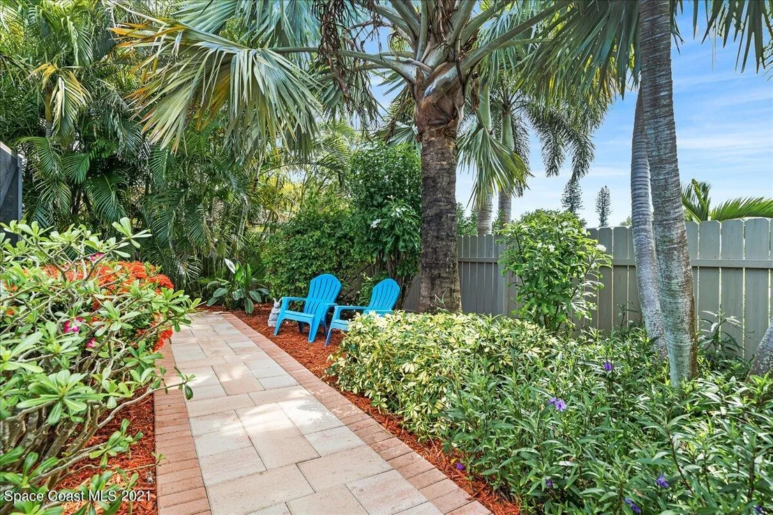 Photo of 545 Solitaire Palm Drive