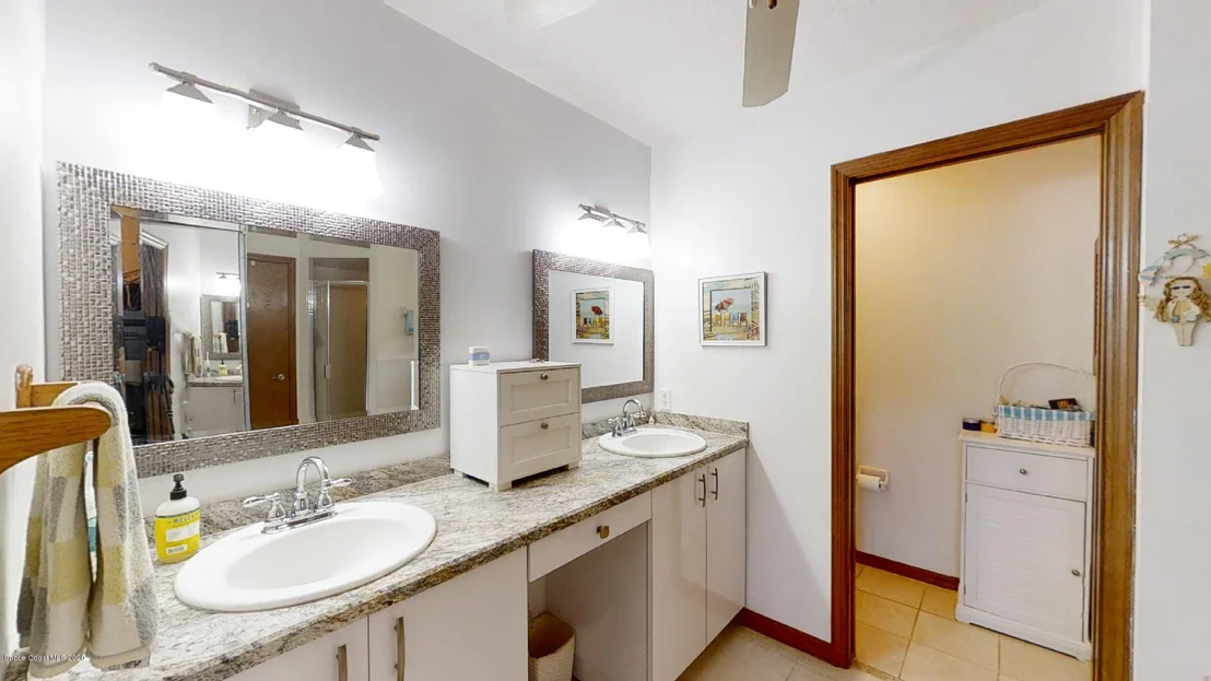 Photo of 1380 Silver Lake Drive