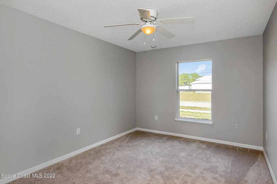 Photo of 1815 Dragon Road SE