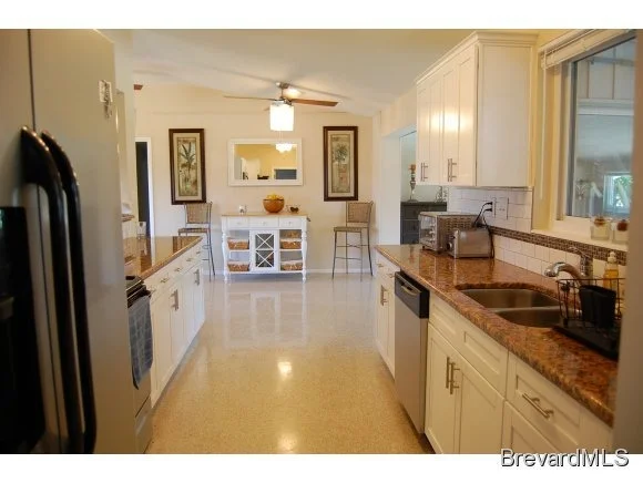 Photo of 106 Mayaca