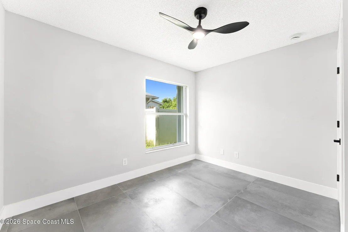 Photo of 1384 Hill Avenue