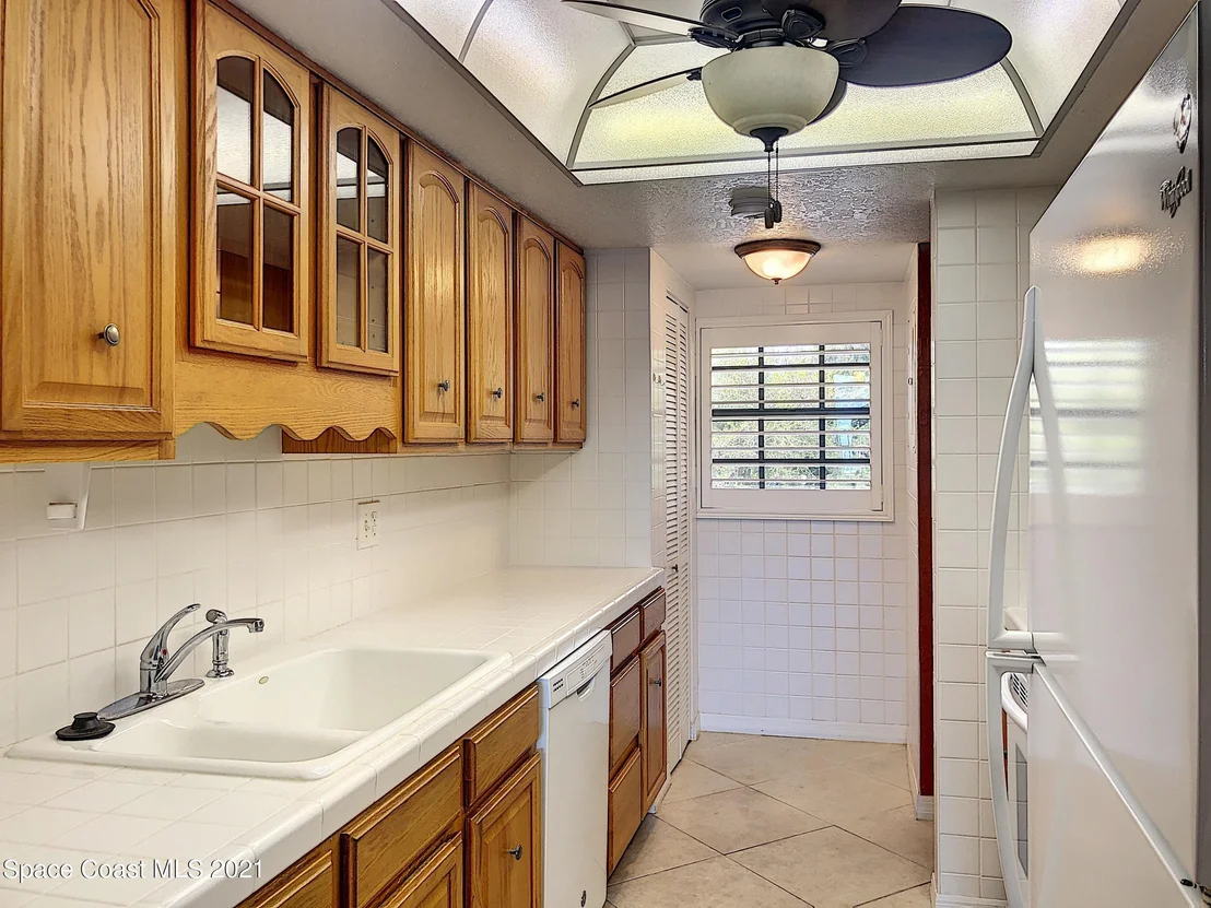 Photo of Unit 307 at 1025 Rockledge Drive