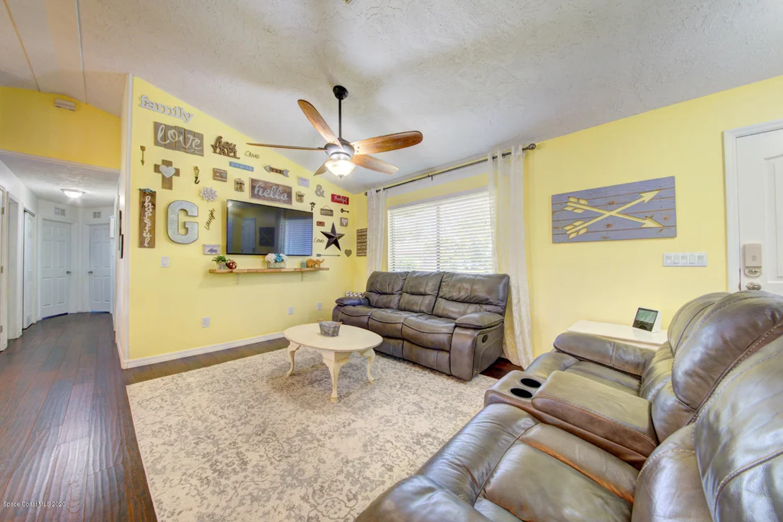Photo of 6421 Hunt Road
