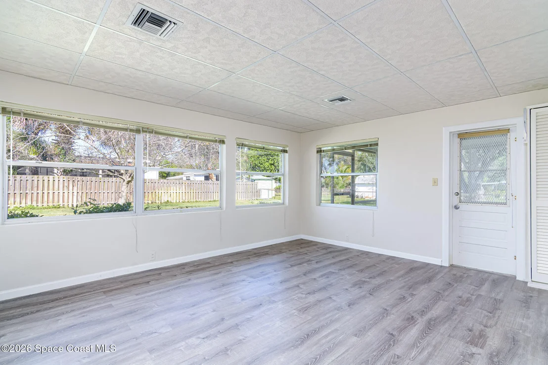 Photo of 404 Bunker Street