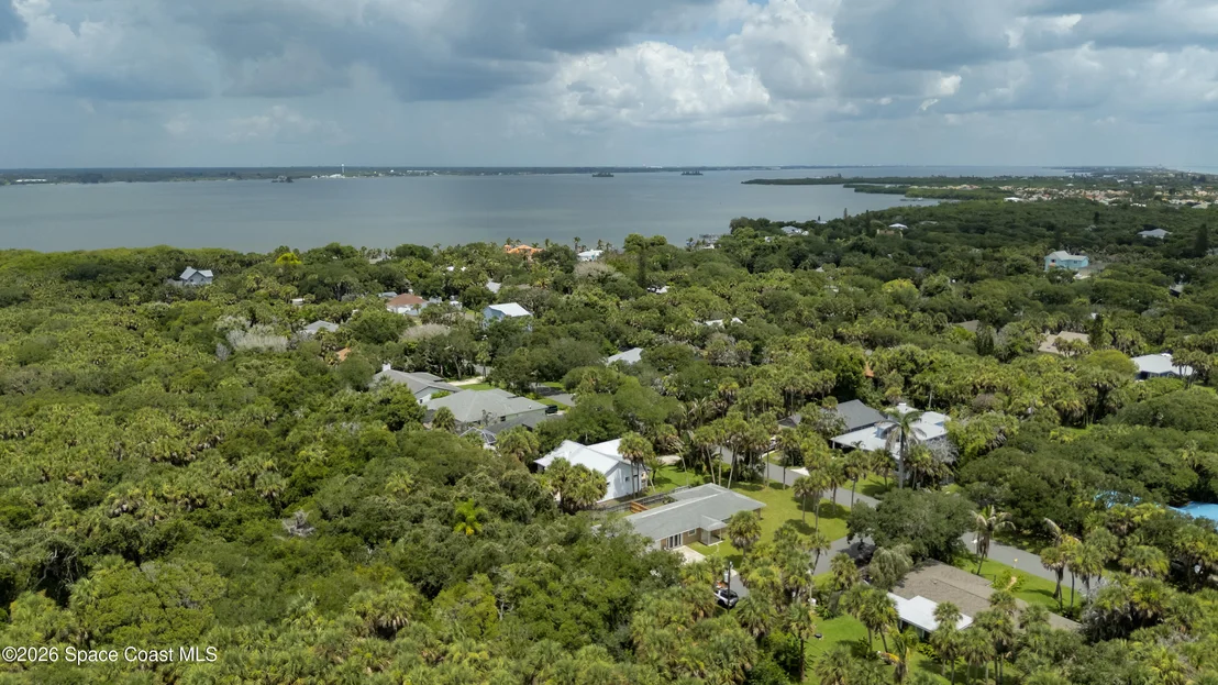 Photo of 215 Pelican Drive